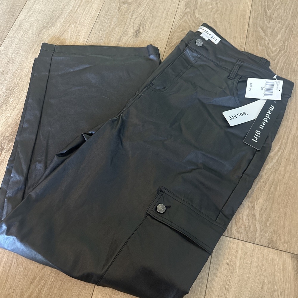 Madden Girl 90's Fit‎ Women's Black Faux Leather Cargo Pants Size 20